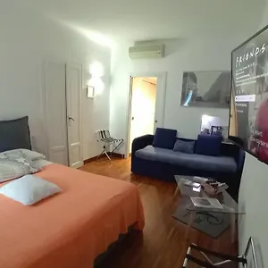 ** Couette-café Room Inn Italie