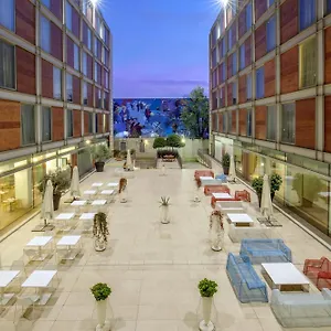 4* מלון Doubletree By Hilton