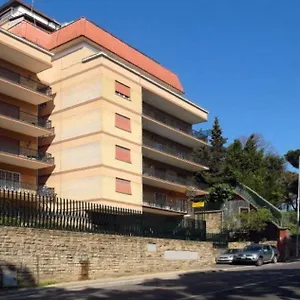 https://hotel-domus-aurelia.it-romehotels.com